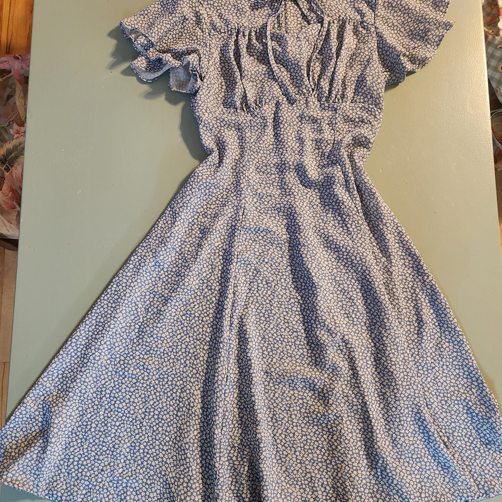 Blue & White Floral Print Lydia Swing Dress - Medium 6/8